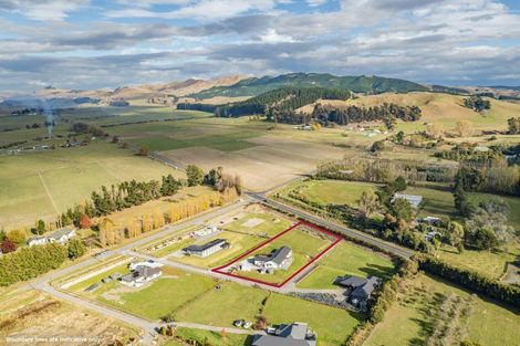 Photo of property in 7b Stock Road, Otane, 4276