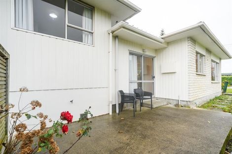 Photo of property in 24 Oaklea Avenue, Marton, 4710