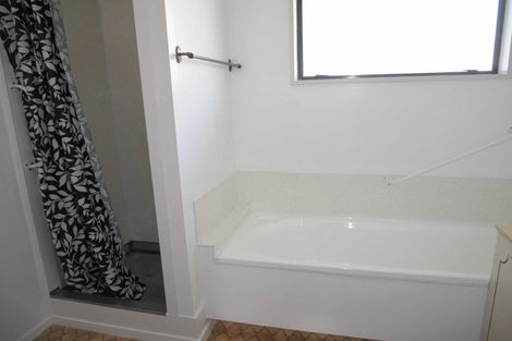 Photo of property in 181 Wairakei Road, Bryndwr, Christchurch, 8053