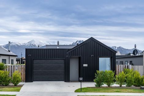 Photo of property in 26 Obelisk Street, Wanaka, 9305