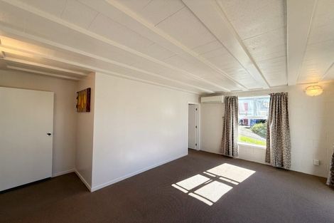 Photo of property in 27 Glendene Avenue, Glendene, Auckland, 0602