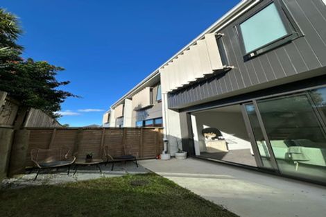 Photo of property in 12/166 Queens Drive, Lyall Bay, Wellington, 6022