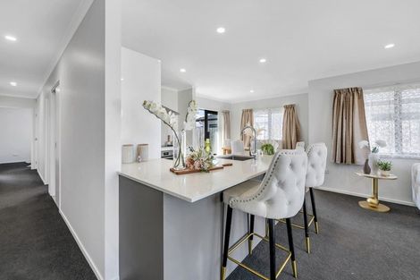 Photo of property in 5 Park Chester Road, Pukekohe, 2120