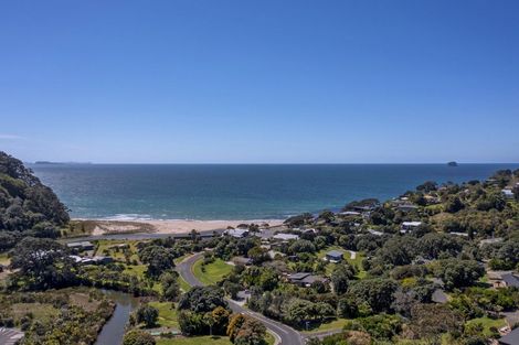 Photo of property in 6 Te Puia Place, Hot Water Beach, Whitianga, 3591