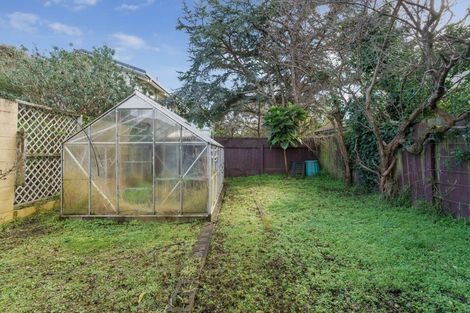 Photo of property in 29 Olive Terrace, Paraparaumu Beach, Paraparaumu, 5032