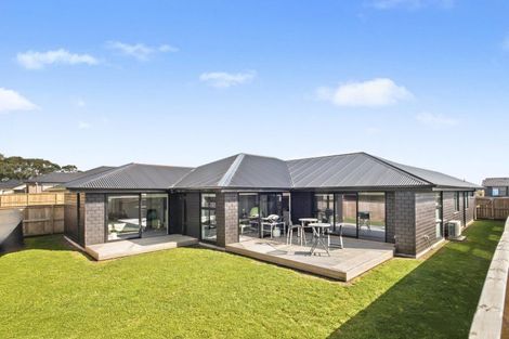 Photo of property in 9 Booker Drive, Tuakau, 2121