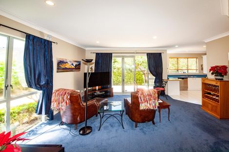 Photo of property in 19 Chippenham Grove, Churton Park, Wellington, 6037