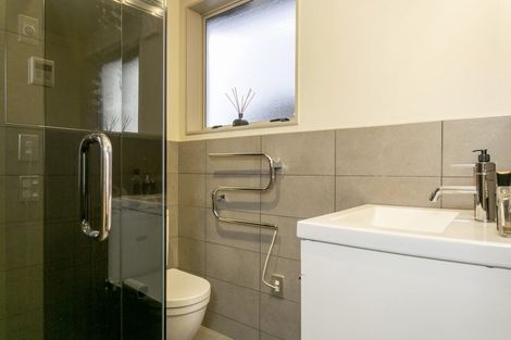 Photo of property in 382 Lake Terrace, Two Mile Bay, Taupo, 3330