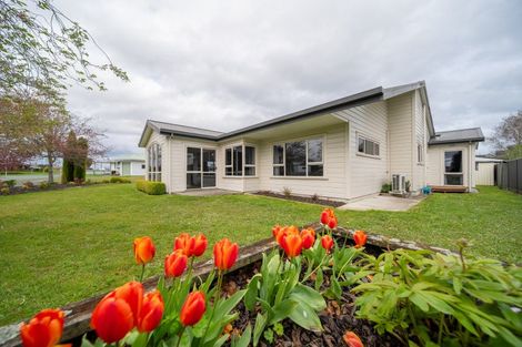 Photo of property in 30 Govan Drive, Te Anau, 9600