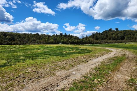Photo of property in 203 Lake Brunner Road, Moana, 7875