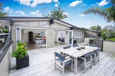 Photo of property in 26 Pipitea Place, Massey, Auckland, 0614