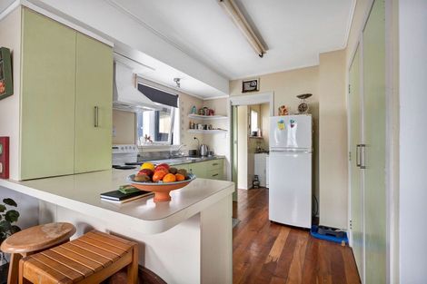 Photo of property in 1 Regan Street, Stratford, 4332