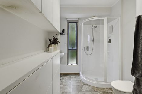 Photo of property in 16 Bush Point Road, Cable Bay, 0420