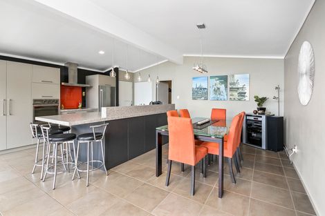 Photo of property in 26 Pipitea Place, Massey, Auckland, 0614