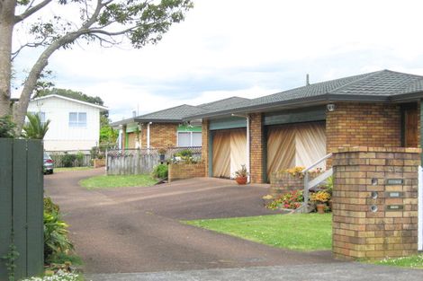 Photo of property in 2/25 Scott Avenue, Mangere Bridge, Auckland, 2022