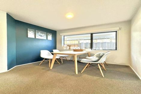 Photo of property in 37 Fields Parade, Oteha, Auckland, 0632