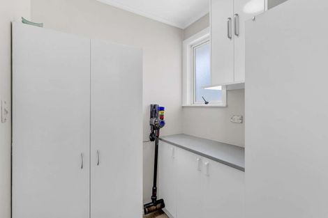 Photo of property in 7 Woodvale Road, Glen Eden, Auckland, 0602