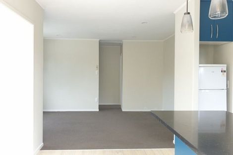 Photo of property in 14 Packham Place, Beach Haven, Auckland, 0626
