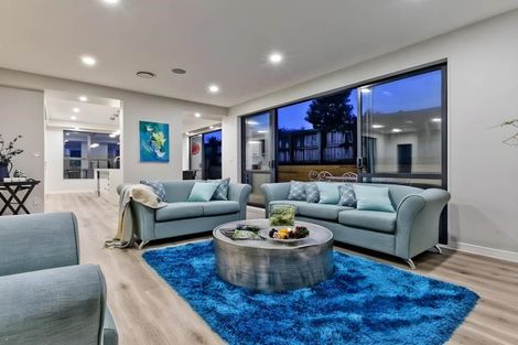 Photo of property in 56 Huntington Park Drive, Greenhithe, Auckland, 0632