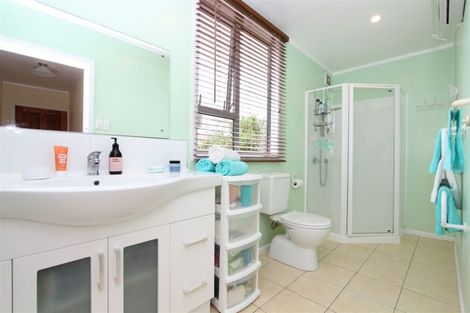 Photo of property in 51 Dominion Park Street, Johnsonville, Wellington, 6037