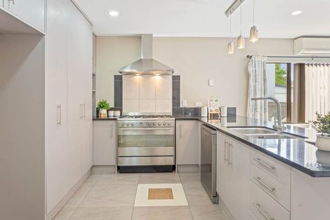 Photo of property in 28 Malahide Drive, Flat Bush, Auckland, 2019