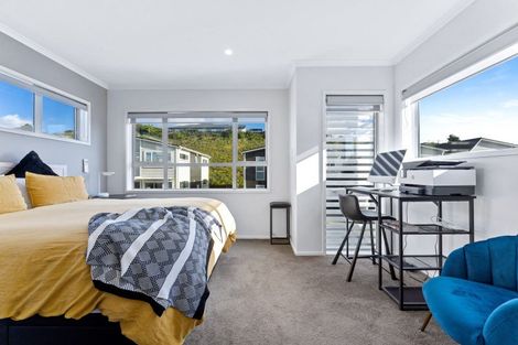 Photo of property in 91 Karepiro Drive, Stanmore Bay, Whangaparaoa, 0932