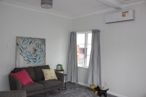 Photo of property in 1/48 Seabrook Avenue, New Lynn, Auckland, 0600