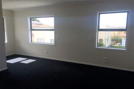 Photo of property in 42u2 Charlemont Street, Whitiora, Hamilton, 3200
