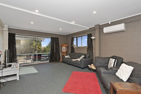 Photo of property in 16b Pohutukawa Drive, Pukete, Hamilton, 3200