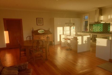 Photo of property in 38 Mills Road, Brooklyn, Wellington, 6021