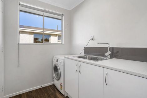 Photo of property in 9 Anne Street, Winton, 9720