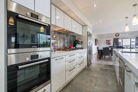 Photo of property in 64 Severn Street, Island Bay, Wellington, 6023