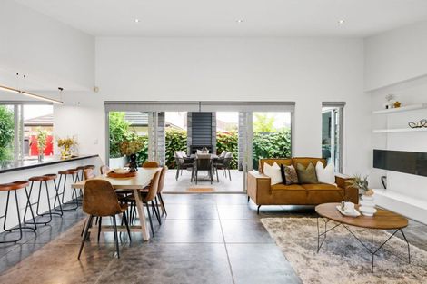 Photo of property in 15 Shalimar Place, Huntington, Hamilton, 3210