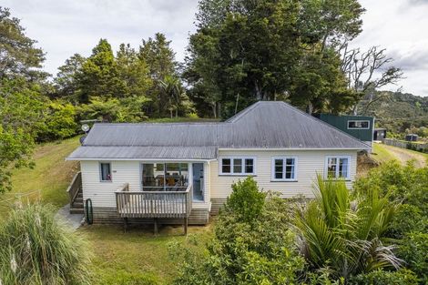 Photo of property in 37 Ngapuke Lane, Parua Bay, 0192