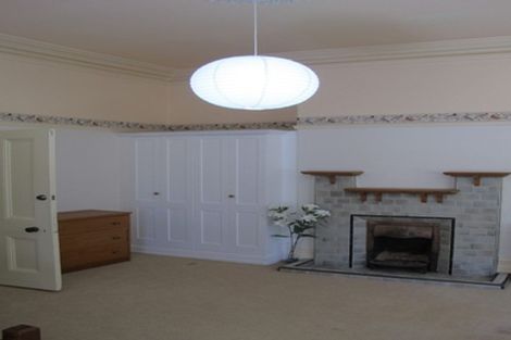 Photo of property in 12 Heriot Row, Dunedin Central, Dunedin, 9016