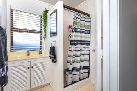 Photo of property in 105 Chartwell Avenue, Whangamata, 3620