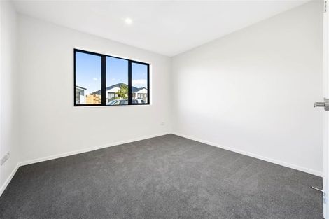 Photo of property in 9 Noia Way, Karaka, 2113