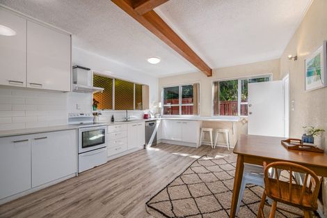 Photo of property in 318 Huia Road, Titirangi, Auckland, 0604