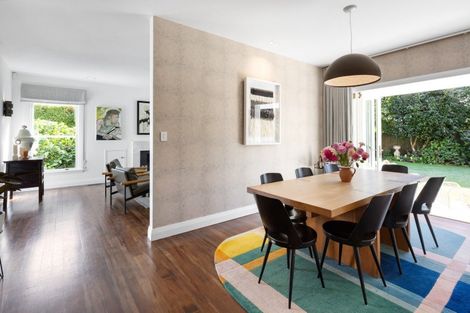 Photo of property in 76 Princes Street, Cambridge, 3434