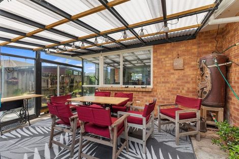 Photo of property in 16 Kentia Avenue, Mount Maunganui, 3116