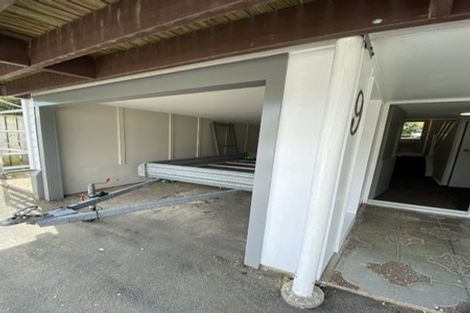 Photo of property in 21f9 Collins Avenue, Tawa, Wellington, 5028