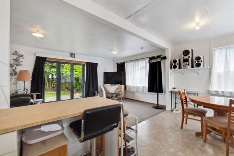 Photo of property in 3 Iredale Road, Hawera, 4610