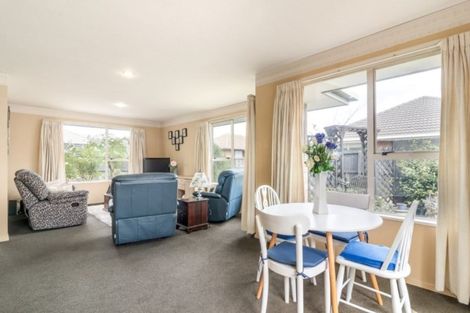 Photo of property in 6 Innisfree Place, Northwood, Christchurch, 8051