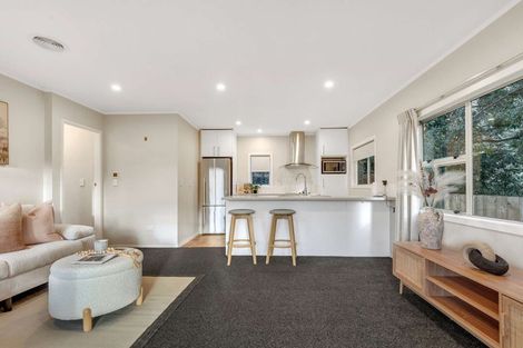 Photo of property in 27 Awatea Terrace, Lynmore, Rotorua, 3010