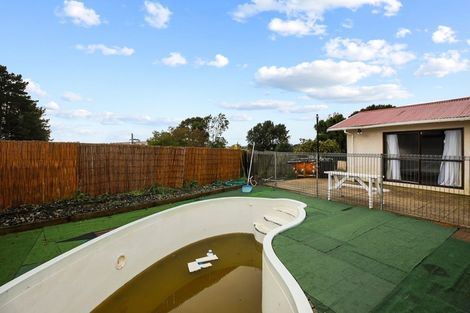 Photo of property in 176 Collins Road, Temple View, Hamilton, 3282