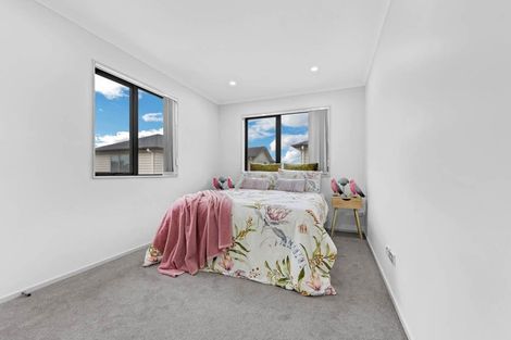 Photo of property in 95b Raglan Street, Mangere East, Auckland, 2024