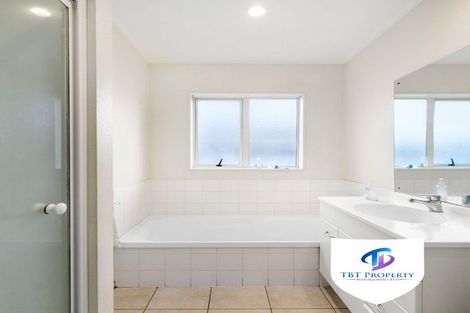 Photo of property in 20 Ksenia Drive, Flat Bush, Auckland, 2019