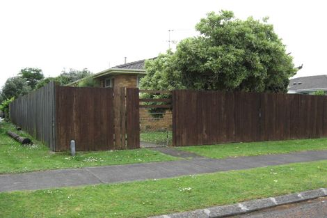 Photo of property in 5 Watchfield Close, Mangere, Auckland, 2022