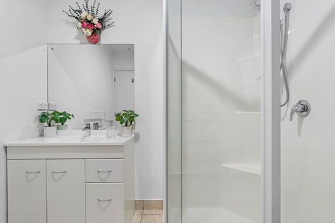 Photo of property in 115b Neplusultra Street, Cromwell, 9310