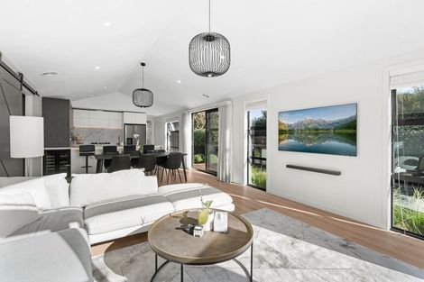 Photo of property in 9 Guardsman Place, Prebbleton, 7604